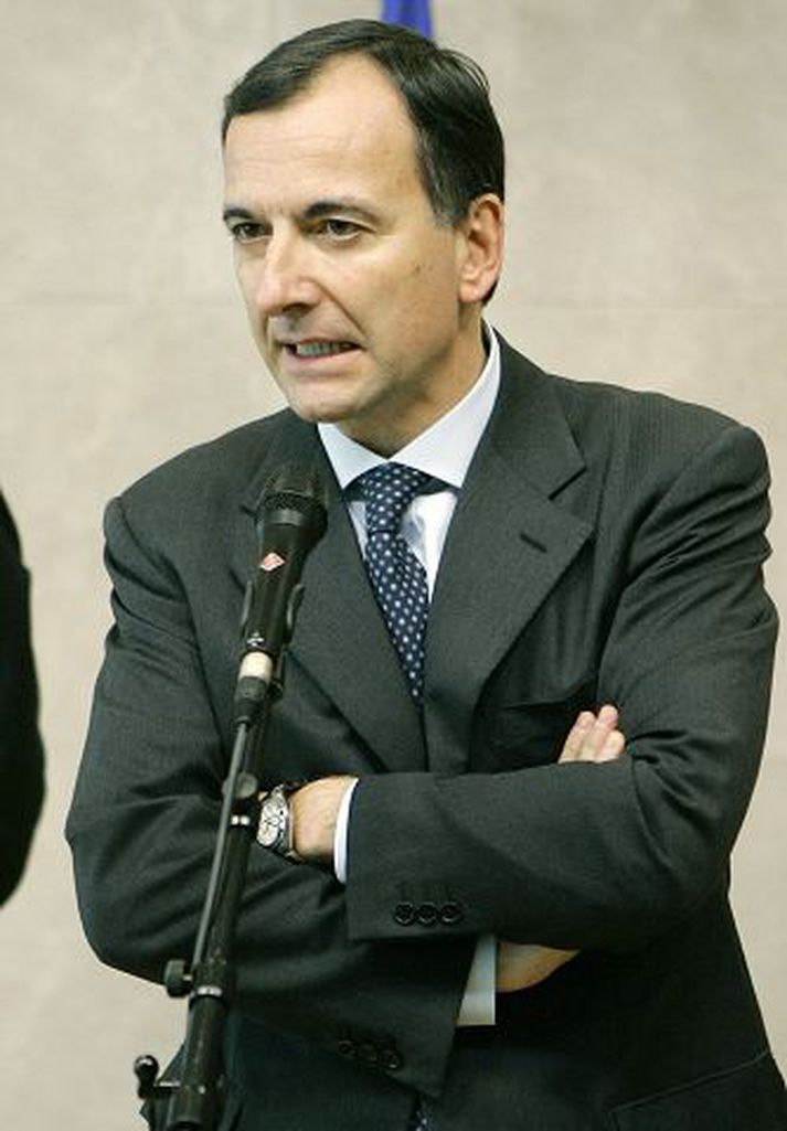 Franco Frattini. ESB hótar að svipta þau ríki sem heimilað hafa rekstur leynifangelsa atkvæðisrétti.