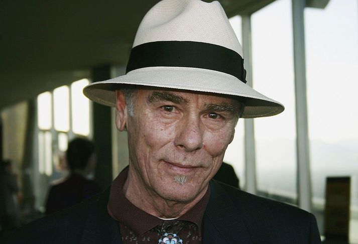 Dean Stockwell árið 2004.