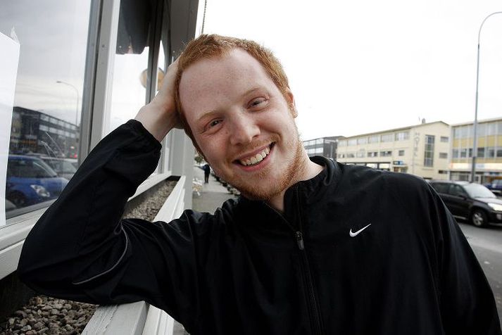 Hannes Daði Haraldsson, framkvæmdastjóri Spurningakeppni grunnskólanna, segir ánægjulegt hve áhuginn fyrir keppninni sé mikill.fréttablaðið/Anton
