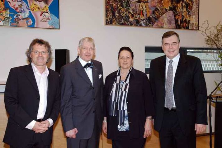 Bernd Schragen, Ólafur Davíðsson sendiherra, Karin Schubert varaborgarstjóri og Geir H. Haarde utanríkisráðherra.