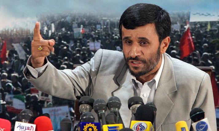Íransforseti, Mahmoud Ahmadinejad, segir kjarnorkuáætlun Írans vera hugsaða í friðsamlegum tilgangi. Varnarmálaráðherra Bandaríkjanna segir mikilvægt að heimurinn standi saman gegn áformum Írana.
