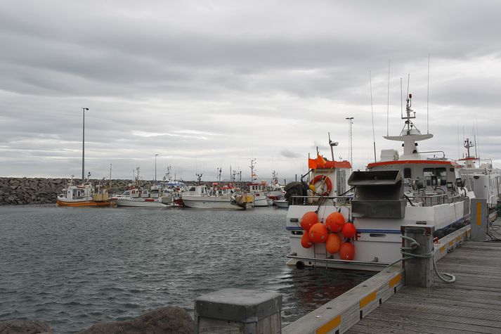 Hjördís verður dregin til hafnar í Rifi.