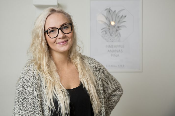 Erna Kristín Stefánsdóttir, hönnuður og guðfræðinemi, vekur athygli á Snapchat og Instagram. Hægt er að fylgjast með Ernu Kristínu á snapchat: Ernuland. 