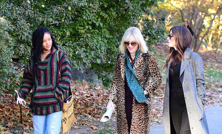 Þær Rihanna, Cate Blanchett og Sandra Bullock léku saman í atriði í Central Park.