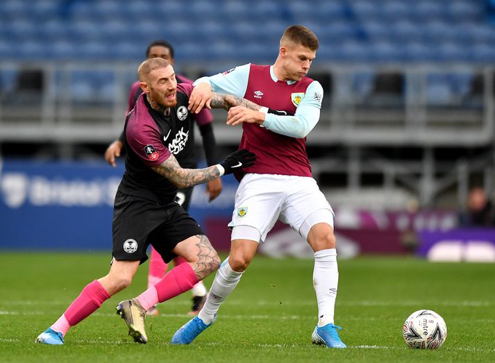 Jóhann Berg hefur ekkert spilað með Burnley frá því í byrjun janúar.