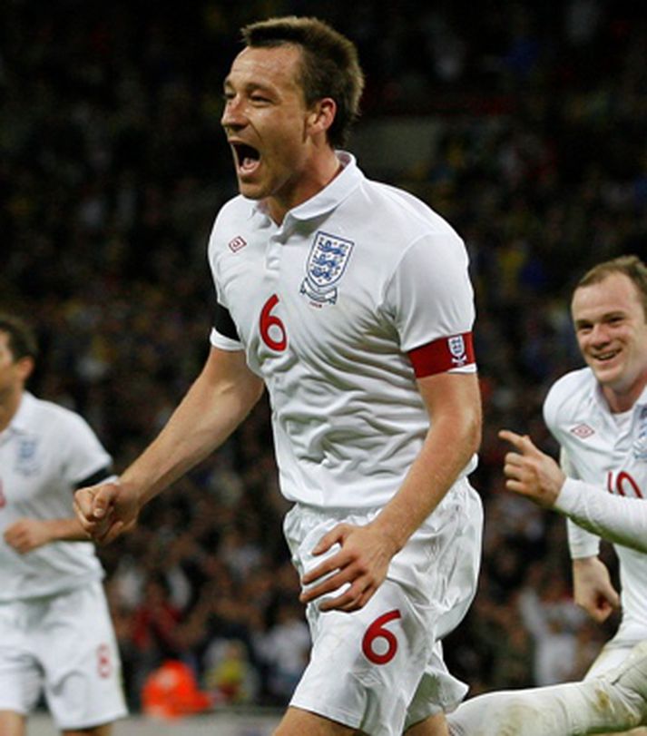 John Terry fagnar sigurmarki sínu í kvöld