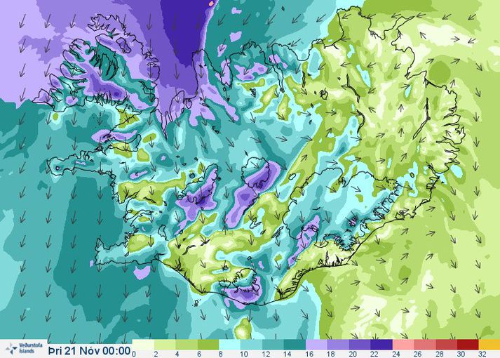 Vindaspá Veðurstofu Íslands á miðnætti í kvöld.