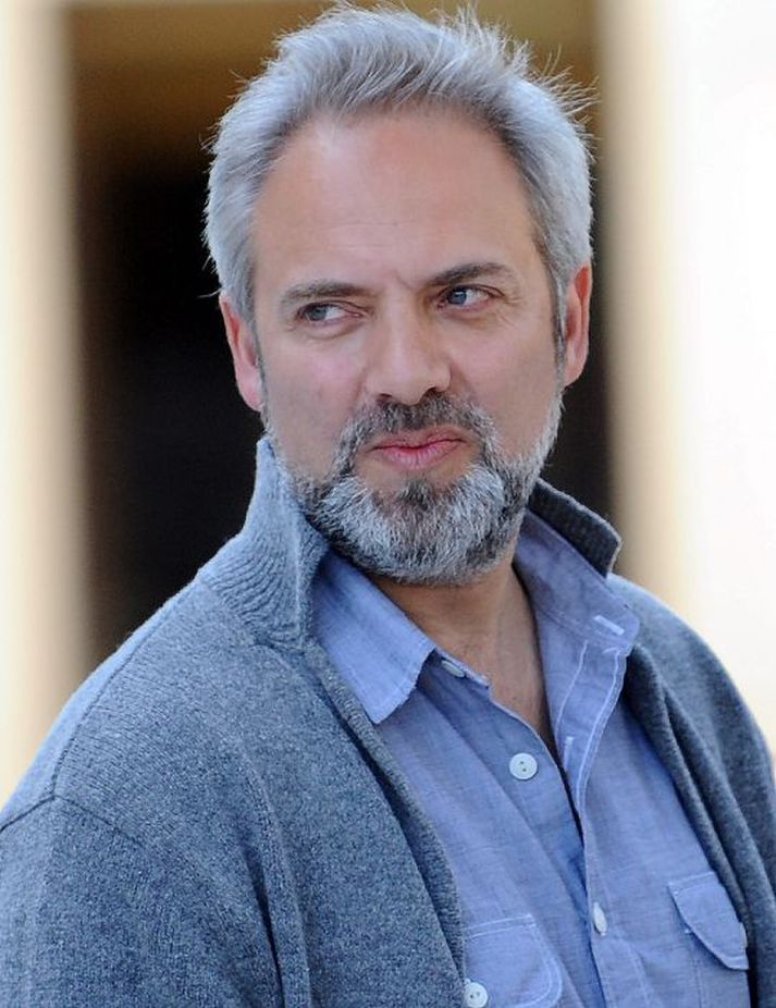 "Ég átti líklega meiri samleið með Bond sem barn og unglingur en ég hef átt síðustu ár,“ segir Sam Mendes, leikstjóri nýjustu Bond-myndarinnar.