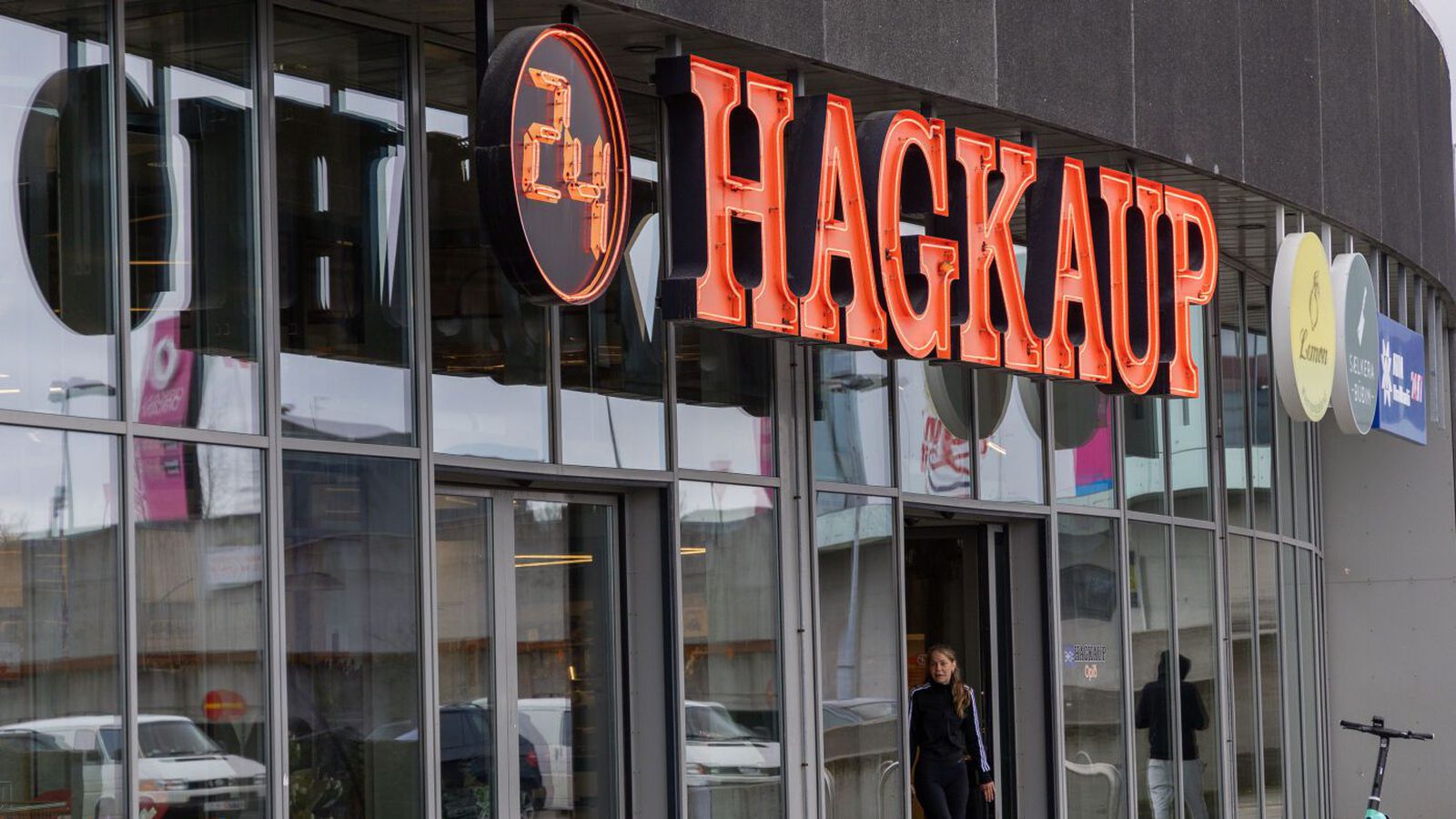 Rýmdu skrif­stofur Hag­kaupa vegna hótunar