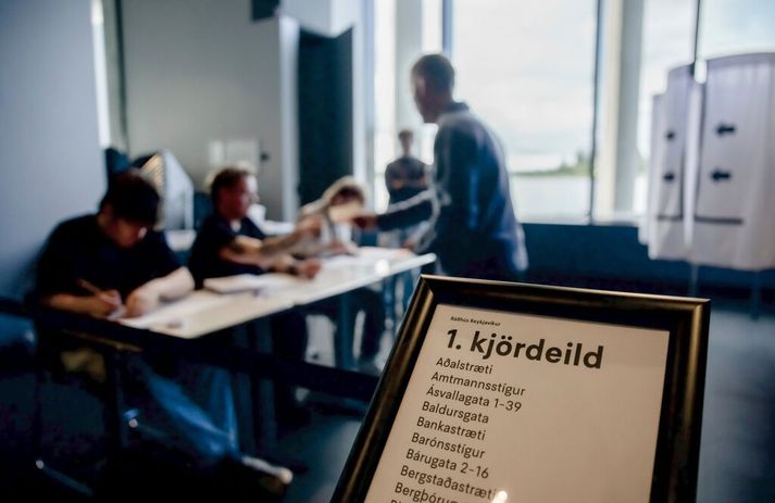 Aðeins lýðveldisstofnunin mer atkvæðagreiðslu gærdagsins.