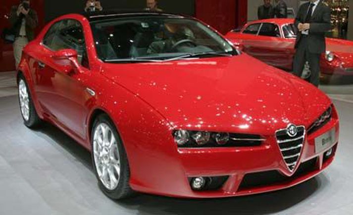 Verður Alfa Romeo enn eitt bílafyrirtækið sem komið verður undir hatt Volkswagen áður en árið er liðið?