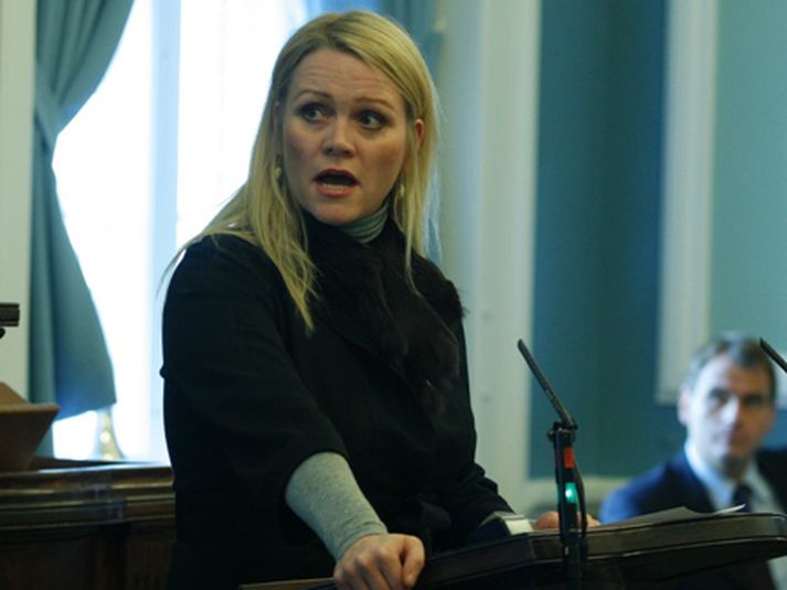 Katrín Júlíusdóttir, iðnaðarráðherra.