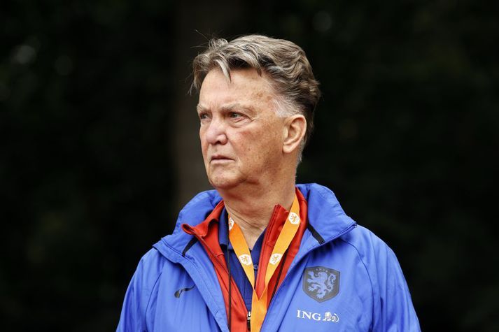 Louis van Gaal er ekki hrifinn af þeirri ákvörðun FIFA að halda HM í Katar.