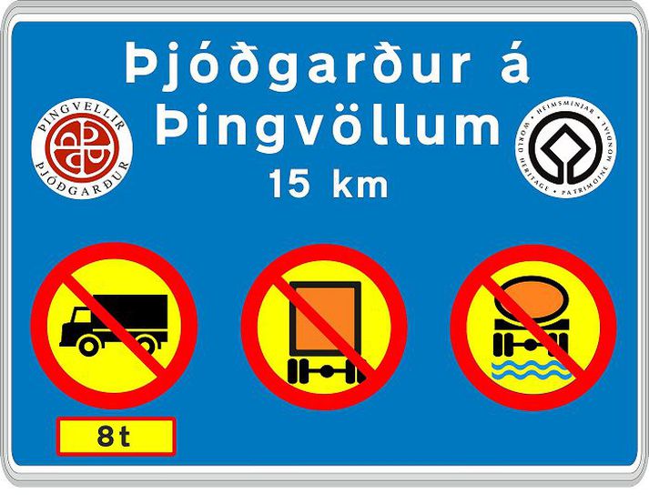 Takmarkanir á Þingvöllum trufla verktaka og bændur segja sveitarstjórnir.