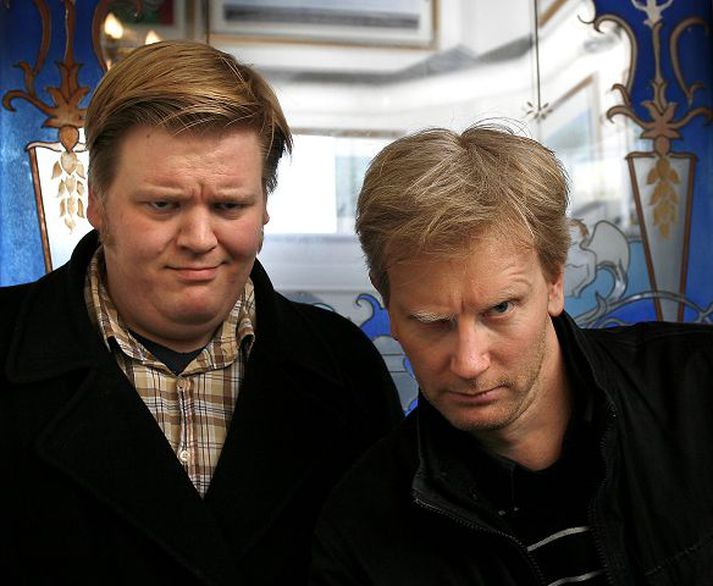 Stjörnur skaupsins. Hannes Óli Ágústsson og Sævar Sigurgeirsson eða Sigmundur Davíð og Sigmundur Ernir.Fréttablaðið/Gva