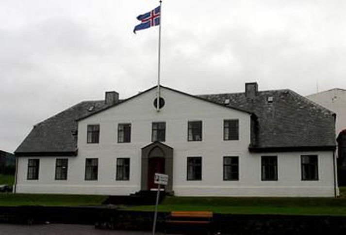 Það þarf að taka til í stjórnkerfinu áður en lengra er haldið, segir VM.