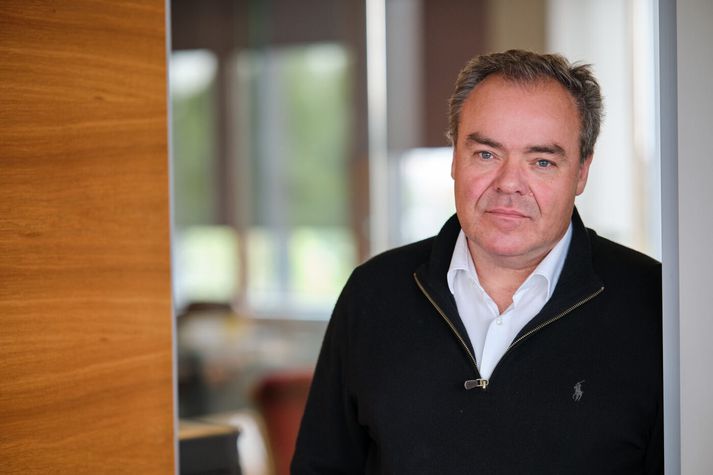 Guðmundur Ármann Pétursson, formaður Þroskahjálpar, segir samfélagið ekki nægilega fordómalaust til að taka ákvörðun um svona skimun. 