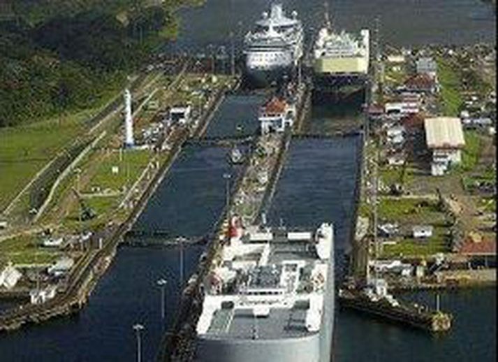 Alþjóða-gjaldeyrissjóðurinn segir stækkun Panamaskurðarins hafa mikil áhrif á efnahagslíf landa í Suður-Ameríku.