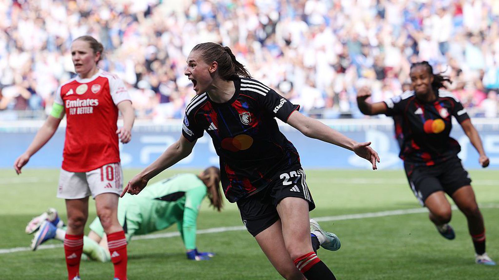 Lögðu Arsenal og fara í úr­slit Meistaradeildarinnar