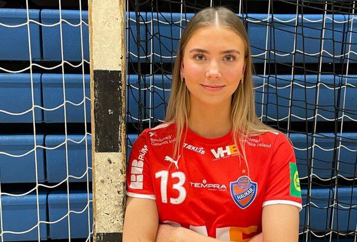 Aníta Eik Jónsdóttir spilar með Haukum í Olís deild kvenna á næstu leiktíð.