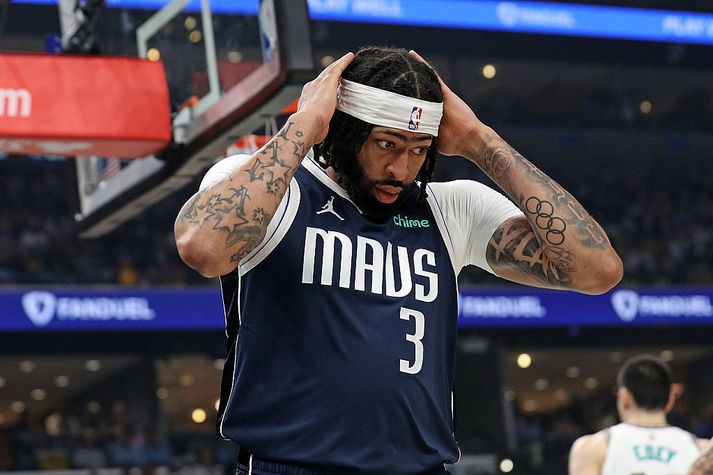 Anthony Davis er farinn í sumarfrí eftir tapið í nótt.