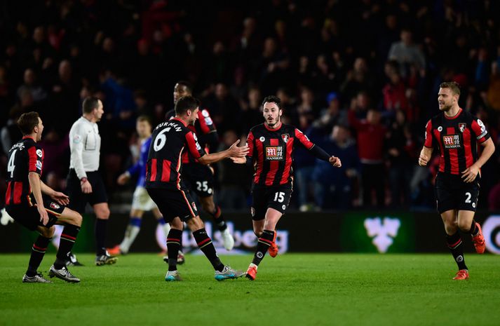 Leikmenn Bournemouth fagna marki Adam Smith.