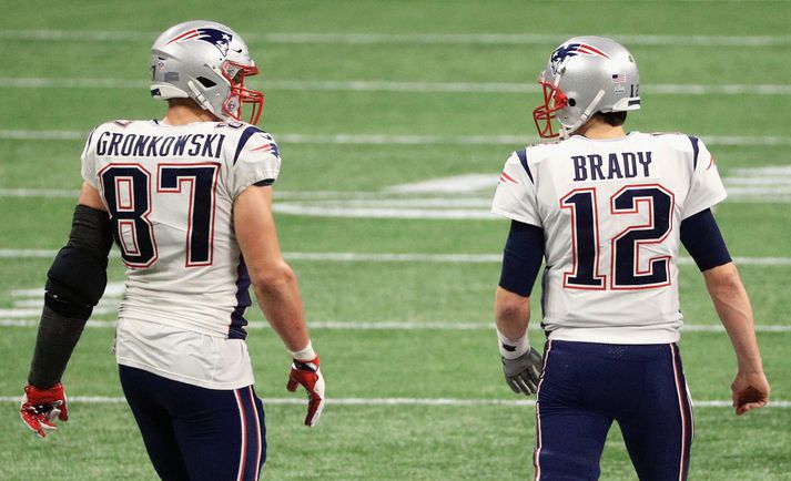 Tom Brady getur ekki lengur hent í hendurnar á Gronkowski