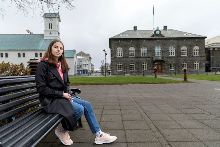 Dariu Novitskayu var synjað um alþjóðlega vernd hér á landi á grundvelli Dyflinnarreglugerðarinnar. Alvarlegt kynferðisbrotamál er ennþá opið og í kerfinu.