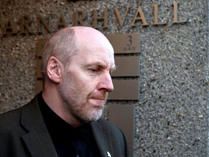 Steingrímur J. Sigfússon, fjármálaráðherra, vill þó ekki skella skuldinni á skattahækkanir ríkisstjórnarinnar.