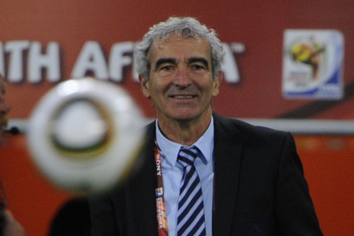 Raymond Domenech hefur lokið keppni með franska landsliðið.