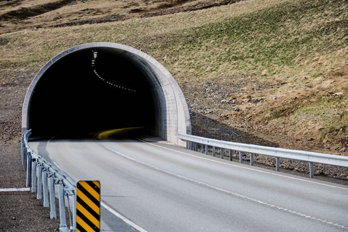 Í samgönguáætlun er fjallað um ýmsar vegaframkvæmdir og jarðgöng og sett áætlun um verkefni í forgangi. 