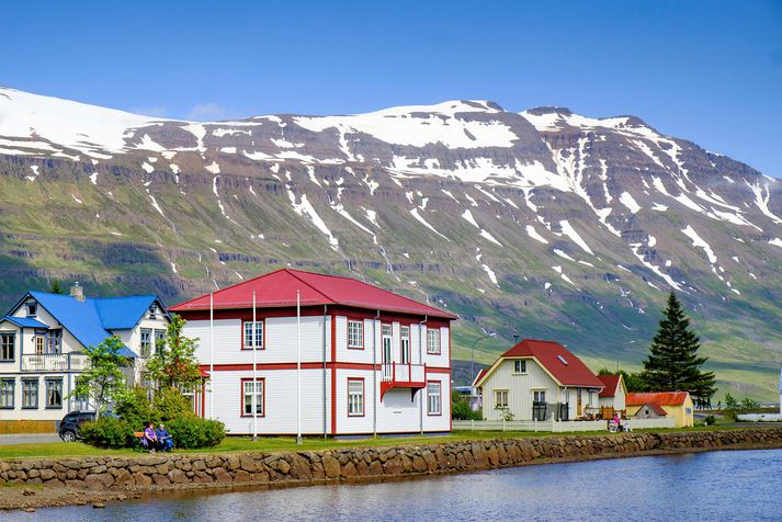 Kosið var um sameiningu Borgarfjarðarhrepps, Djúpavogshrepps, Fljótsdalshéraðs og Seyðisfjarðarkaupstaðar í október í fyrra og samþykktu íbúar sameininguna með afgerandi hætti. Þessi mynd er frá Seyðisfirði.