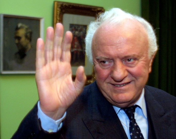 Shevardnadze hrökklaðist frá völdum árið 2003.