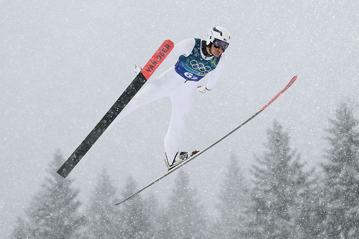 Benjamin Loomis komst í loftið þrátt fyrir að hafa klesst utan í blásara á leiðinni.
