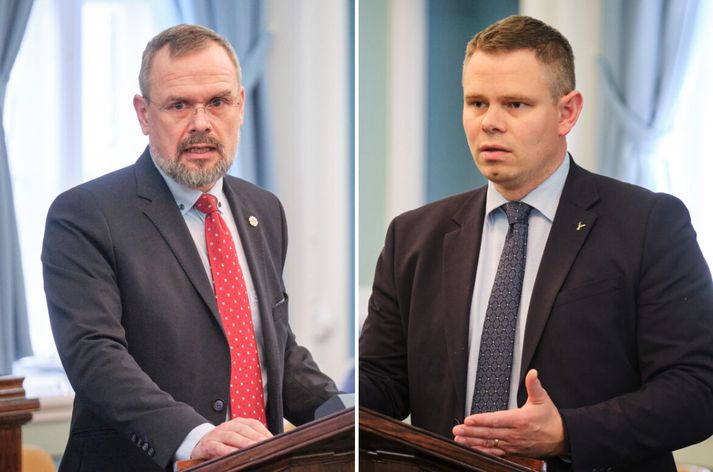 Vilhjálmur Árnason þingmaður Sjálfstæðisflokksins gagnrýnir hækkun á erfðafjárskatti í frumvarpi Daða Más Kristóferssonar fjármála og efnahagsráðherra. Daði Már segir ekki um hækkun að ræða heldur feli frumvarpið í sér viðmið sem er alltaf fylgt við erfðauppgjör.