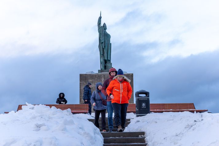 Snjóþekjan sem víða hefur legið yfir gæti verið á undanhaldi.