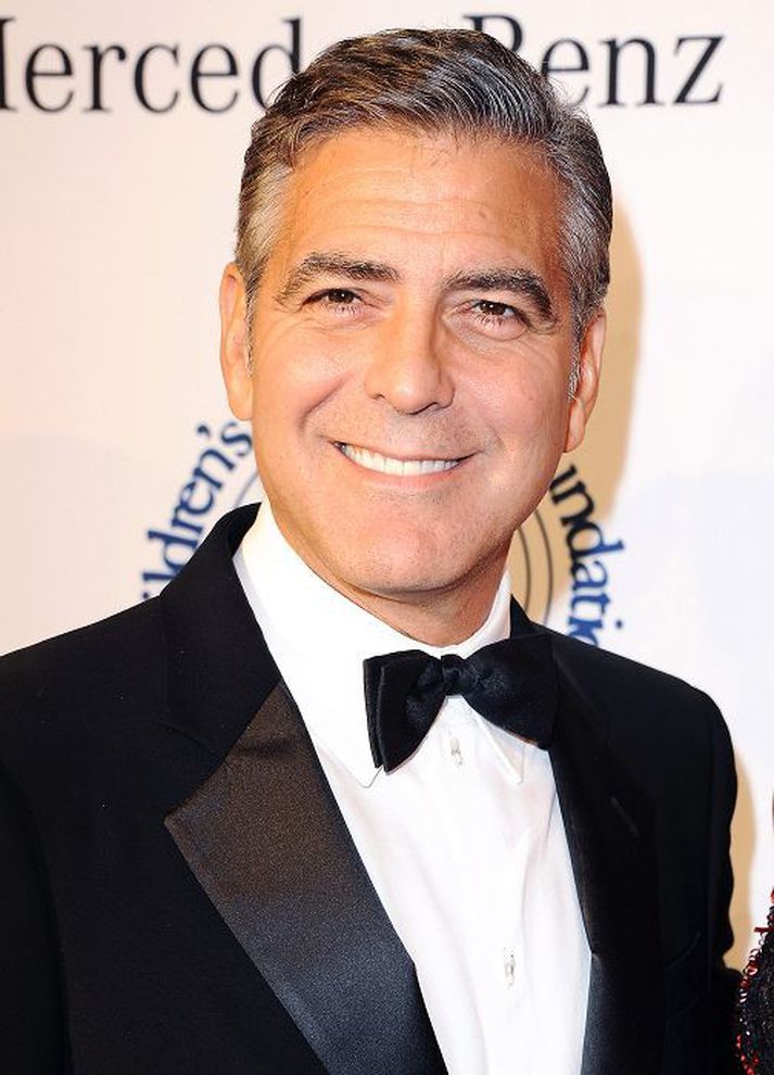 George Clooney hryggir eflaust margar meyjarnar með bónorðinu.