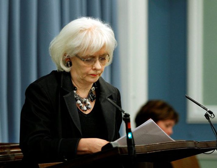 Jóhanna Sigurðardóttir biður um að sér og ríkisstjórninni sé sýnd sanngirni í umræðunni um kjarasamninga. 