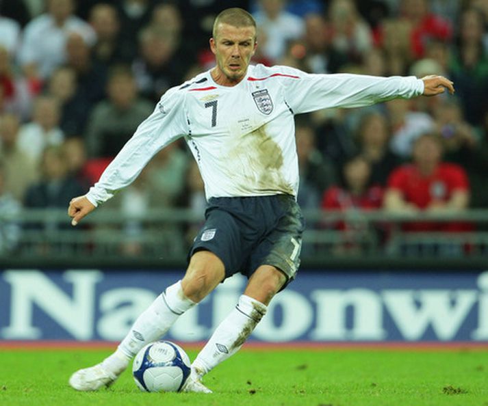 Talið er að Real Madrid væri til í að kaupa upp samning Beckhams við LA Galaxy.