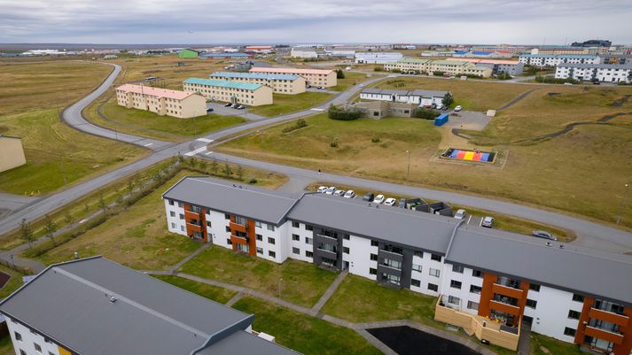 Stefnt er að því að opna brottfararstöðina í húsnæði við Klettatröð á Ásbrú.