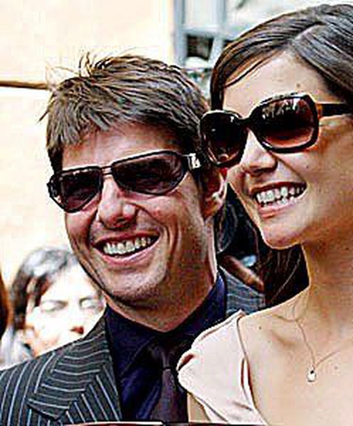 Tom Cruise og Katie Holmes Ætla að ganga í það heilaga á felustað Mussolini á Ítalíu.