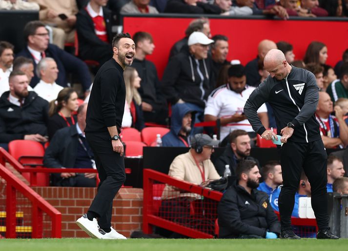 De Zerbi á hliðarlínunni á Old Trafford.
