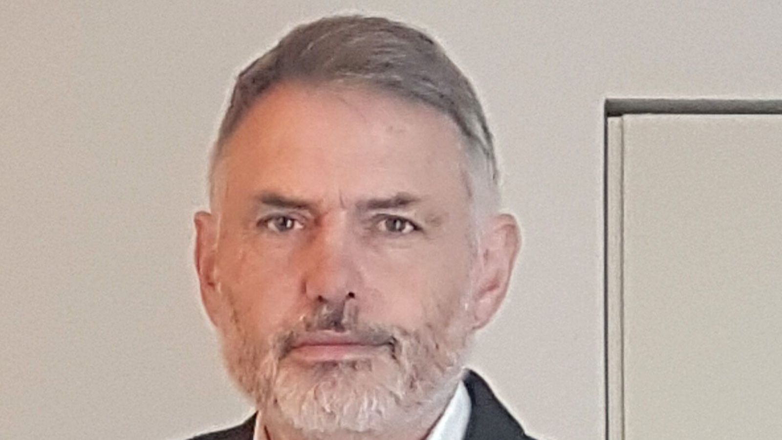 Seðla­banka­stjórar á villi­götum… þurfa frí