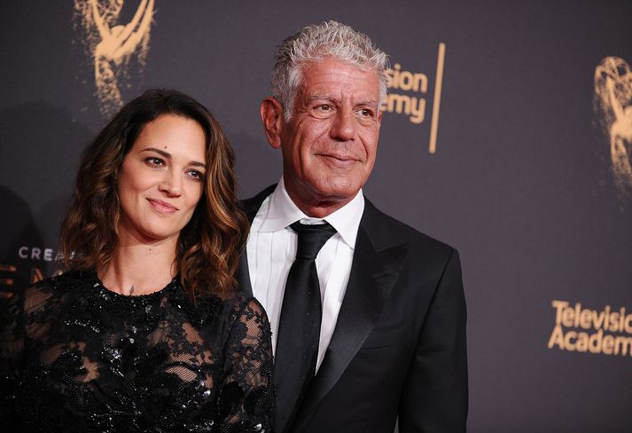 Asia Argento og Anthony Bourdain höfðu verið par í rúmt ár þegar hann lést í júní síðastliðnum.