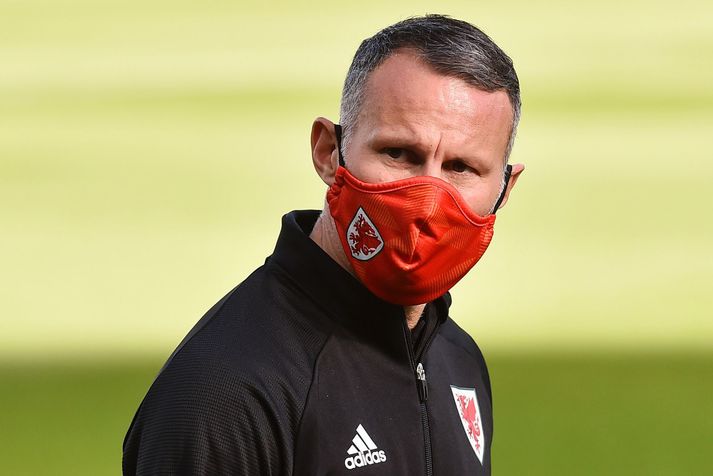 Ryan Giggs á æfingu með velska landsliðinu.