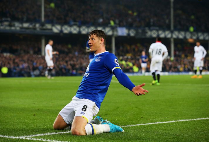 Ross Barkley er í enska landsliðshópnum