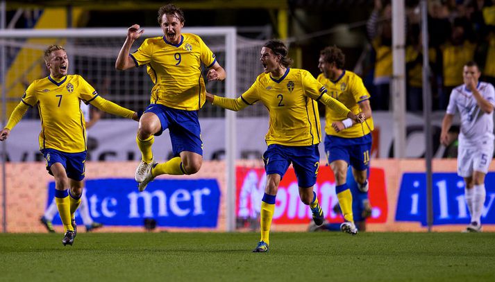 Sebastian Larsson, Kim Kallstrom og Mikael Lustig fagna í kvöld.