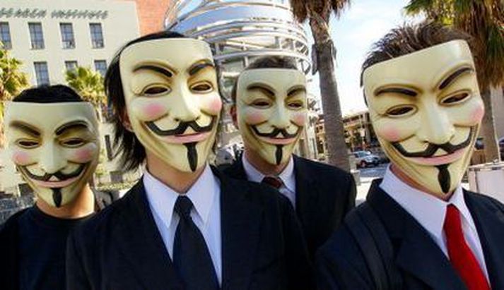 Anonymous koma jafnan fram með Guy Fawkes grímur.