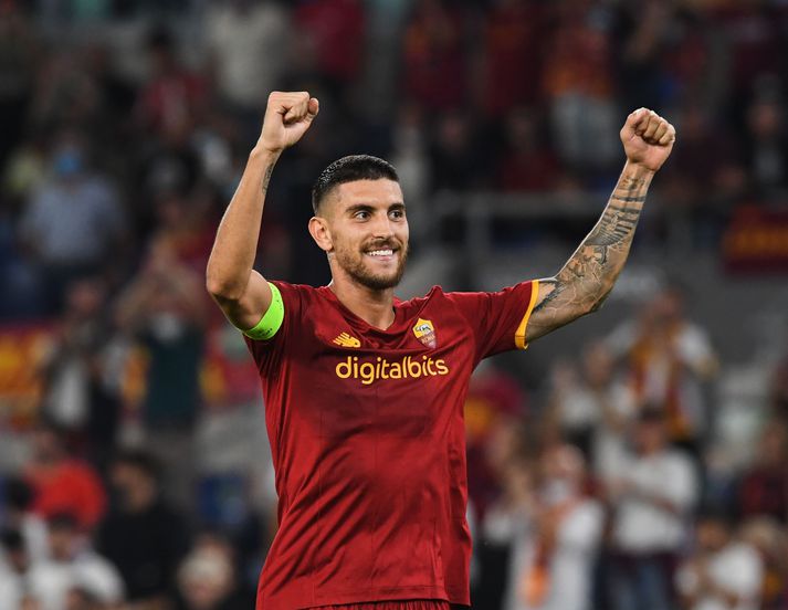 Lorenzo Pellegrini skoraði tvö mörk í 5-1 sigri Roma í gær og varð þar með fyrsti leikmaðurinn til að skora í öllum þrem Evrópukeppnunum.