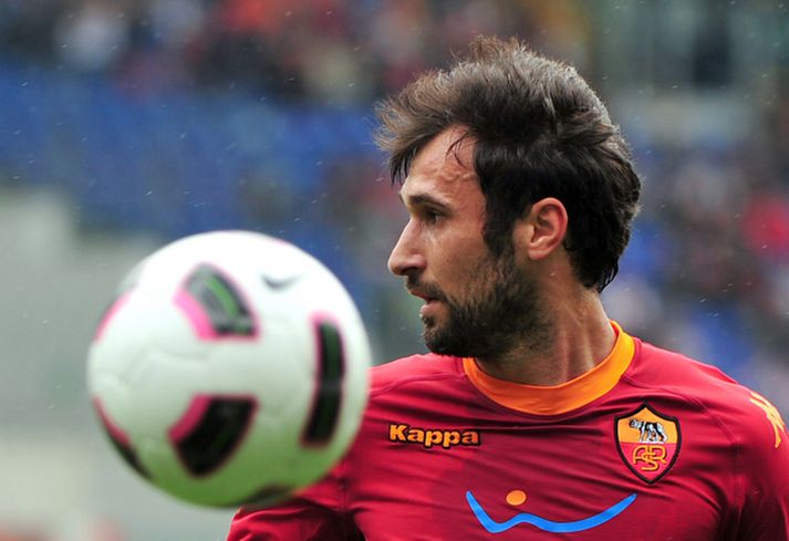 Svartfellingurinn Mirko Vucinic í leik með AS Roma.
